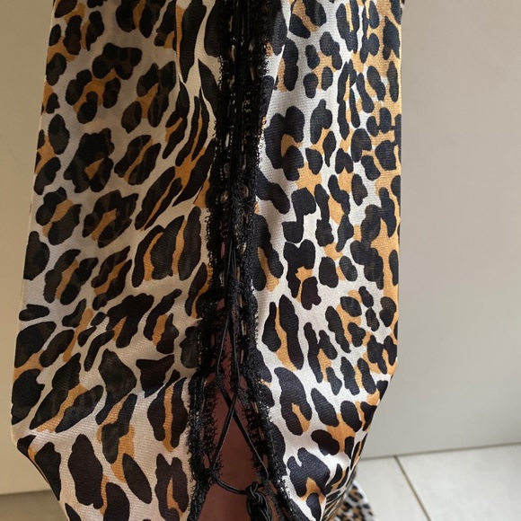 Vintage Slip Chemise Tiger Print Nylon 1970’s vintage nightgown night dress - Picture 3 of 7